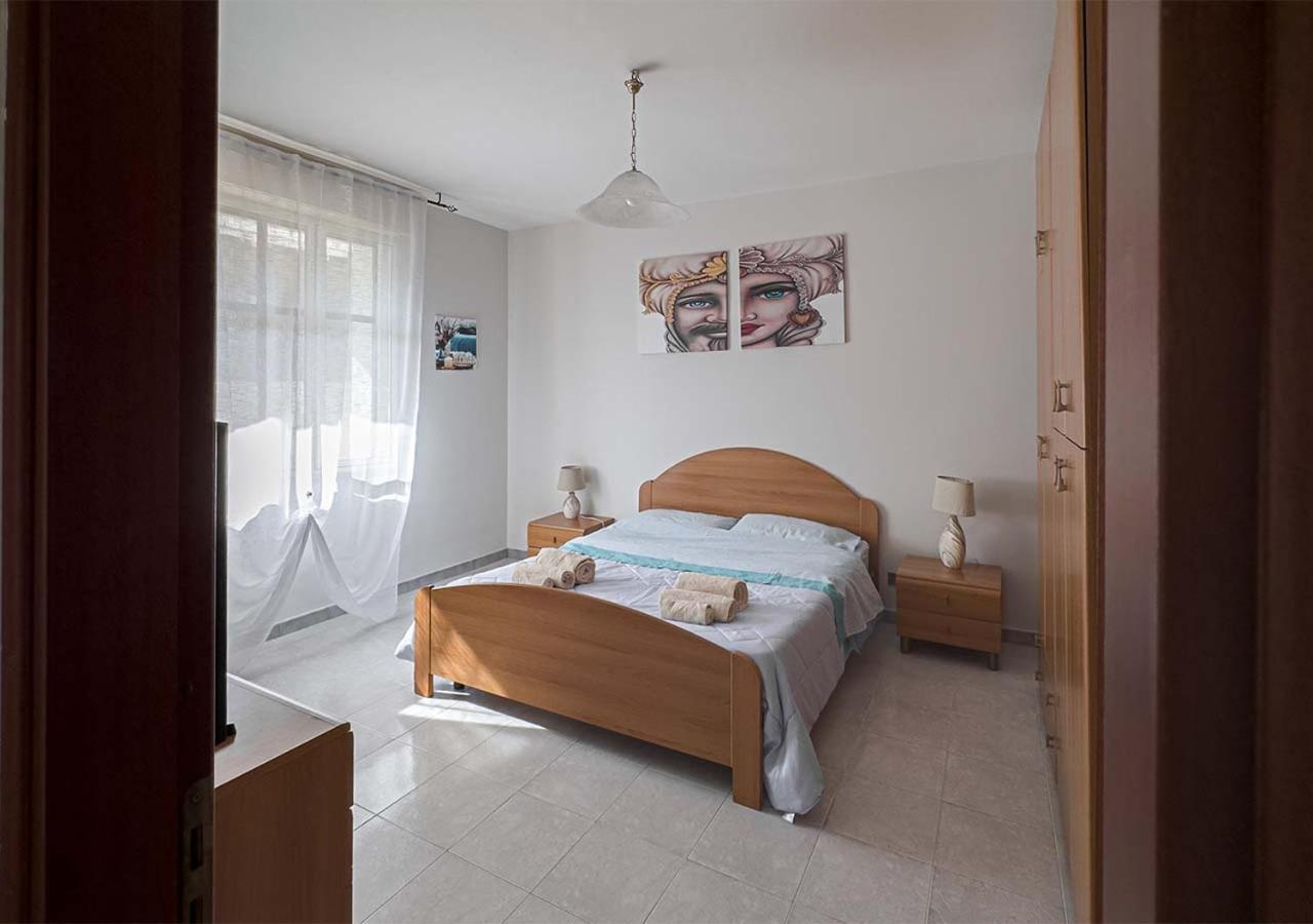 Seashore House - Appartamento A 100 Mt Dal Mare Villafranca Tirrena Exterior photo