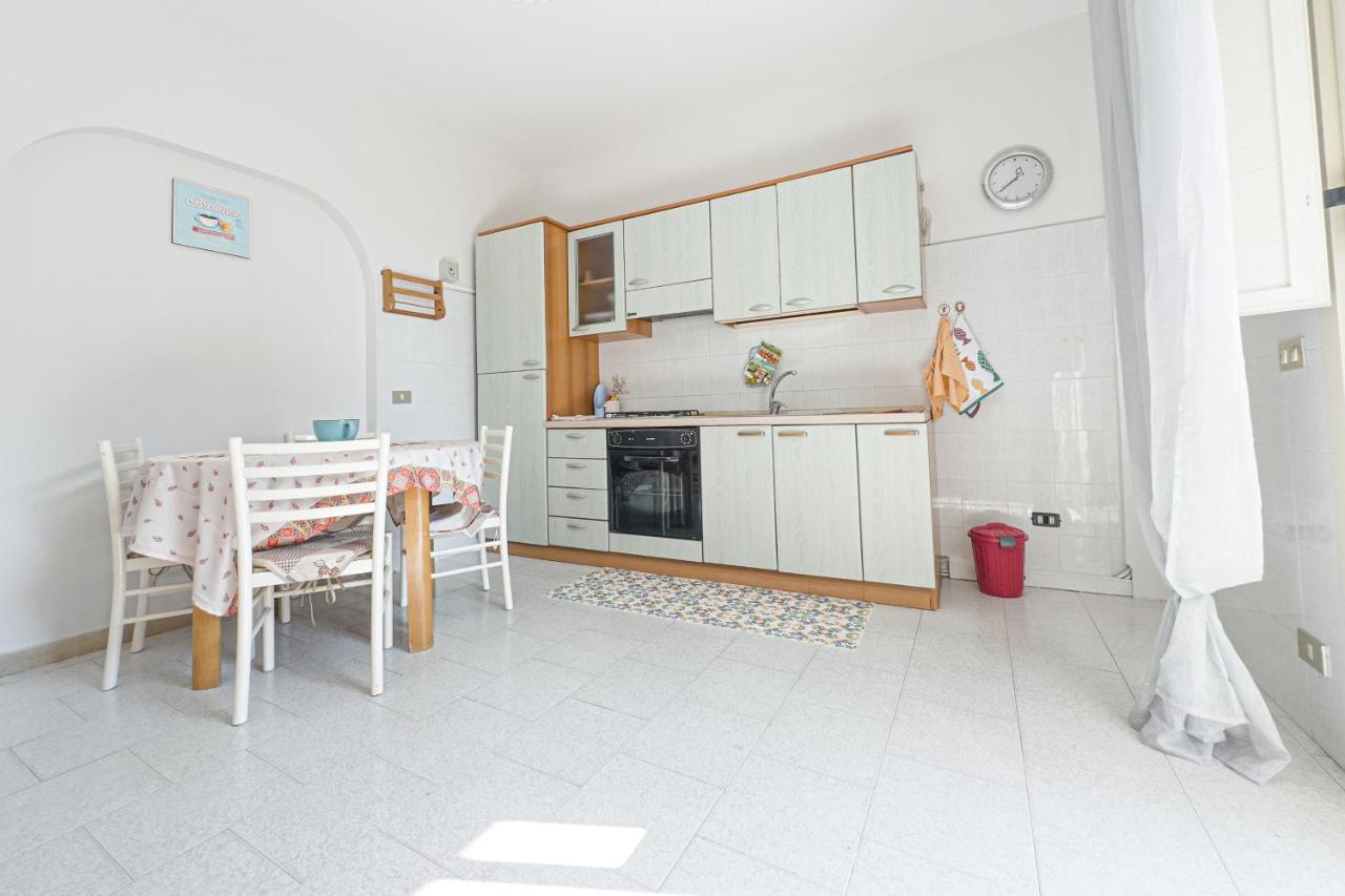 Seashore House - Appartamento A 100 Mt Dal Mare Villafranca Tirrena Exterior photo